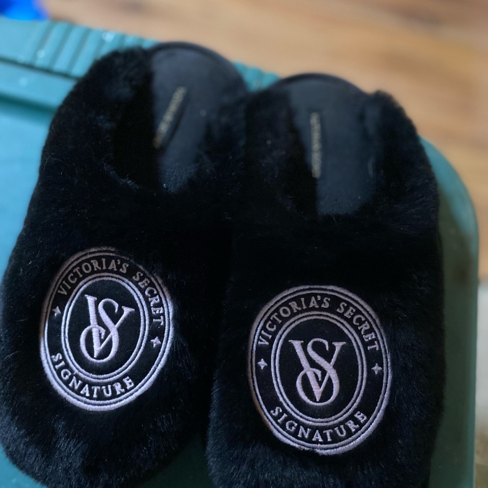 Victoria's Secret Black Fuzzy Slippers with Logo